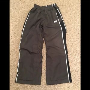 Boy’s NIKE Sweat Pants Striped White Grey Sz M